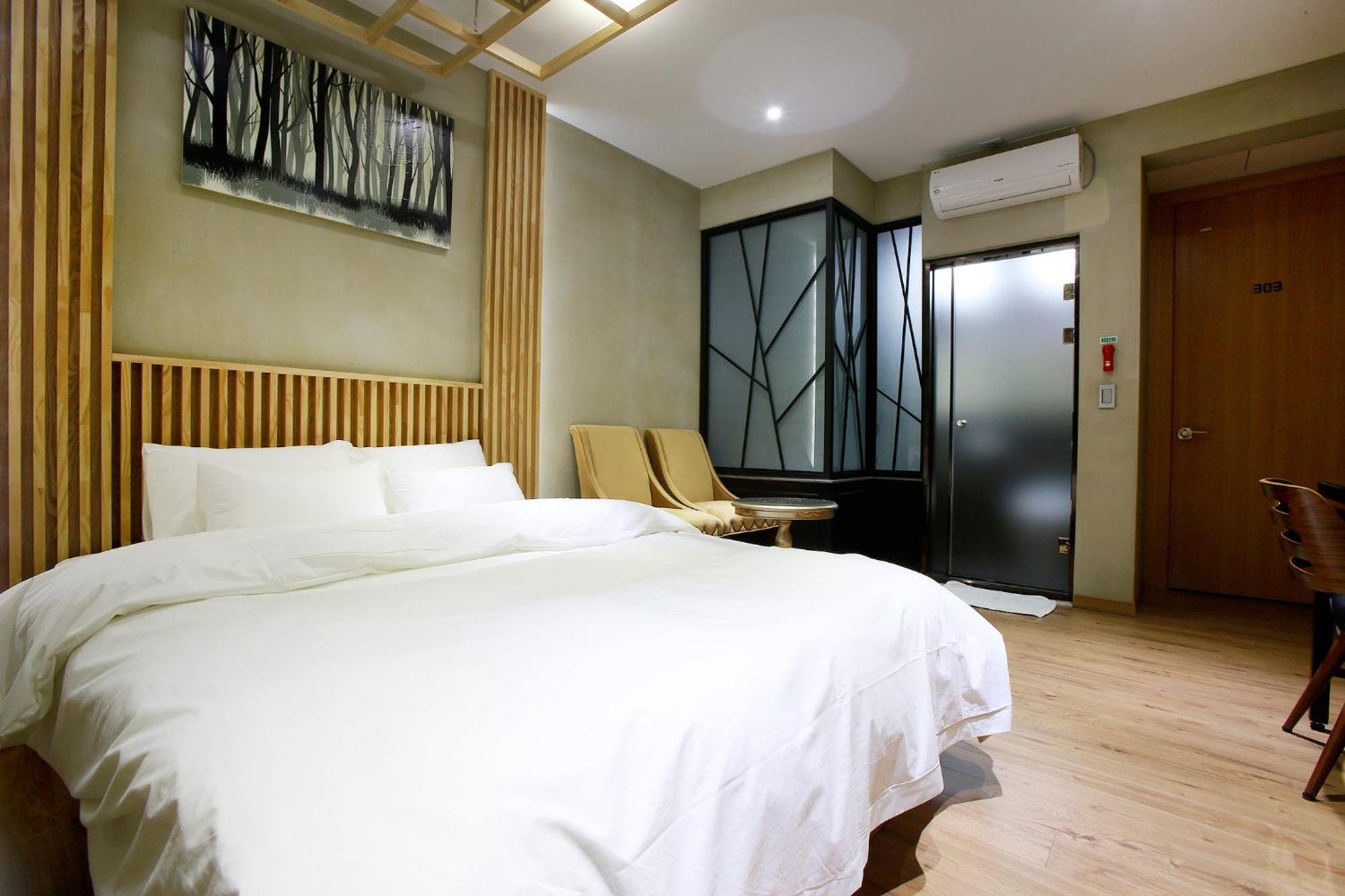 Gwangmyeong W Hotel מראה חיצוני תמונה