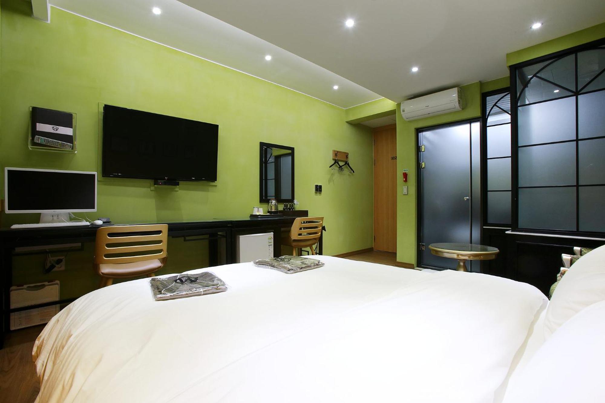 Gwangmyeong W Hotel מראה חיצוני תמונה